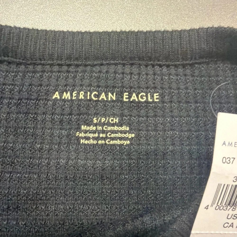 American Eagle Black Waffle-Knit Thermal Long Sleeve Shirt Men's‎ Small NWT